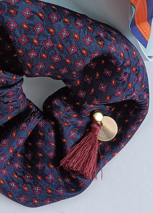 Chouchou 100% soie et médaillon plaqué or 18K