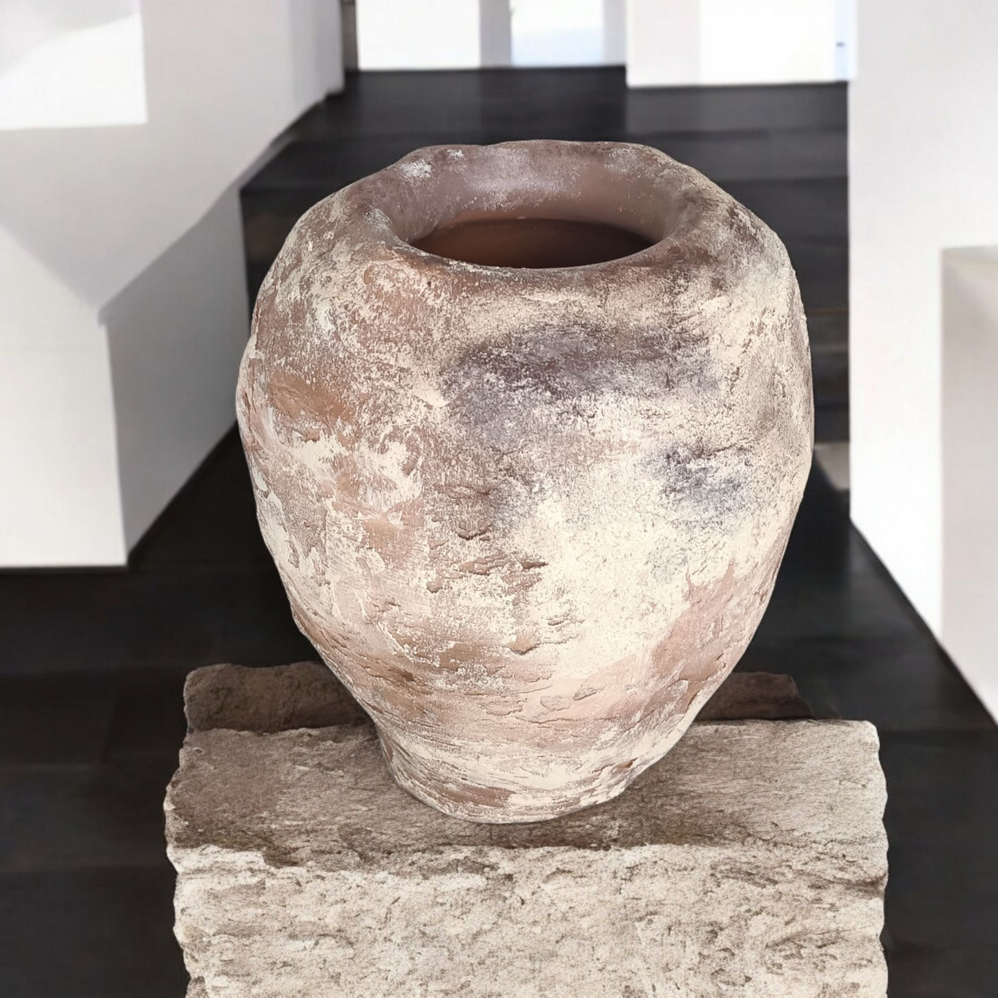 Vase brut style Wabi-Sabi