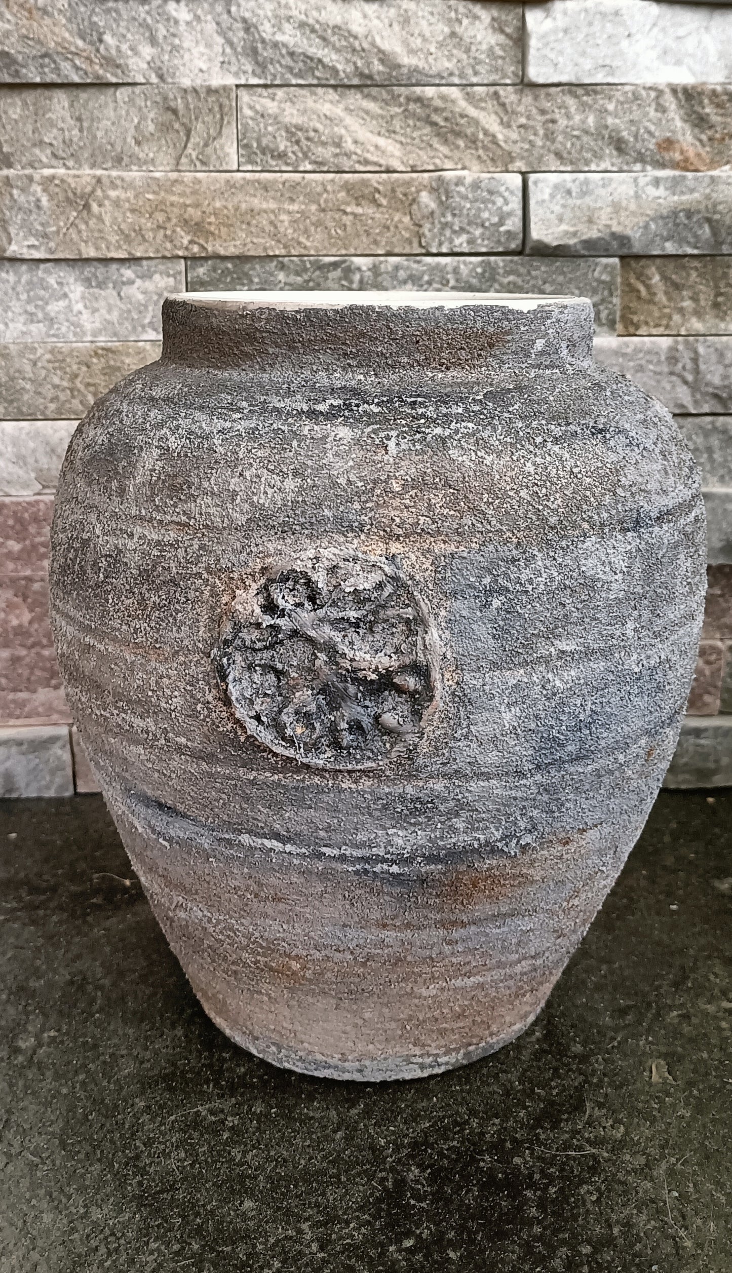 Vase Dionysos céramique aspect antique