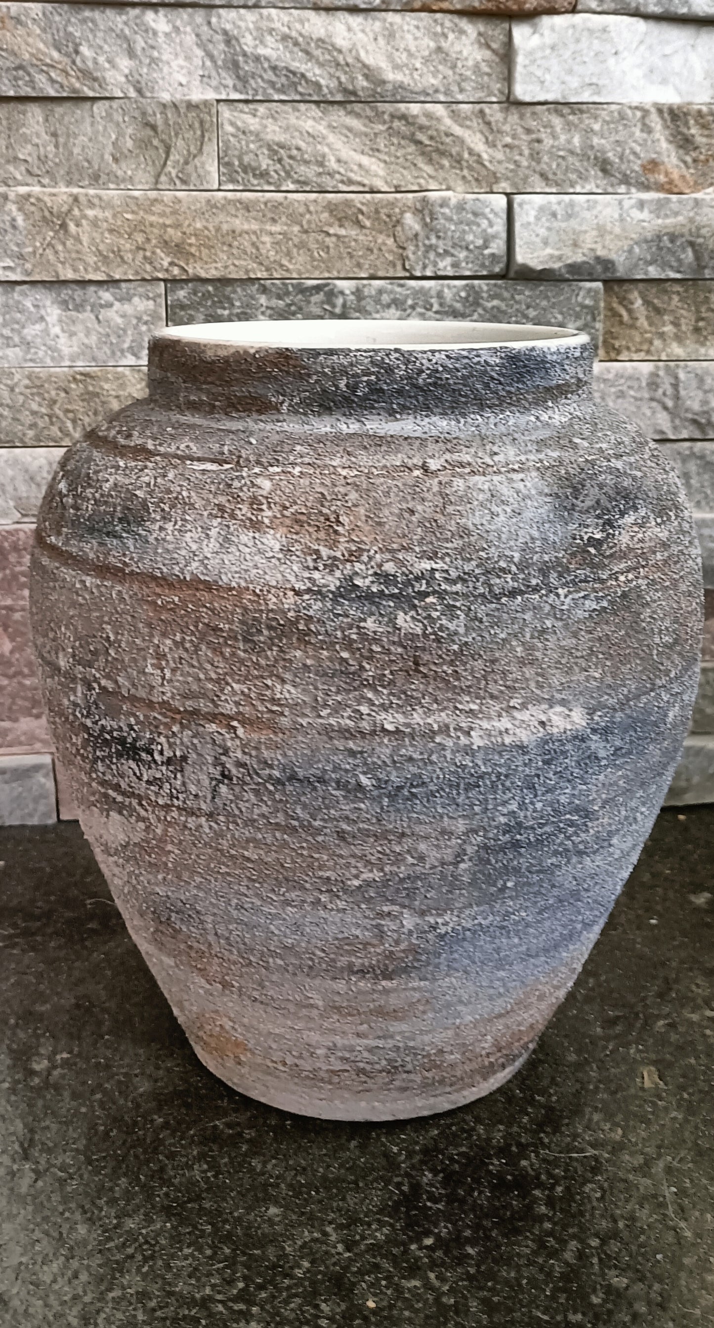 Vase Dionysos céramique aspect antique