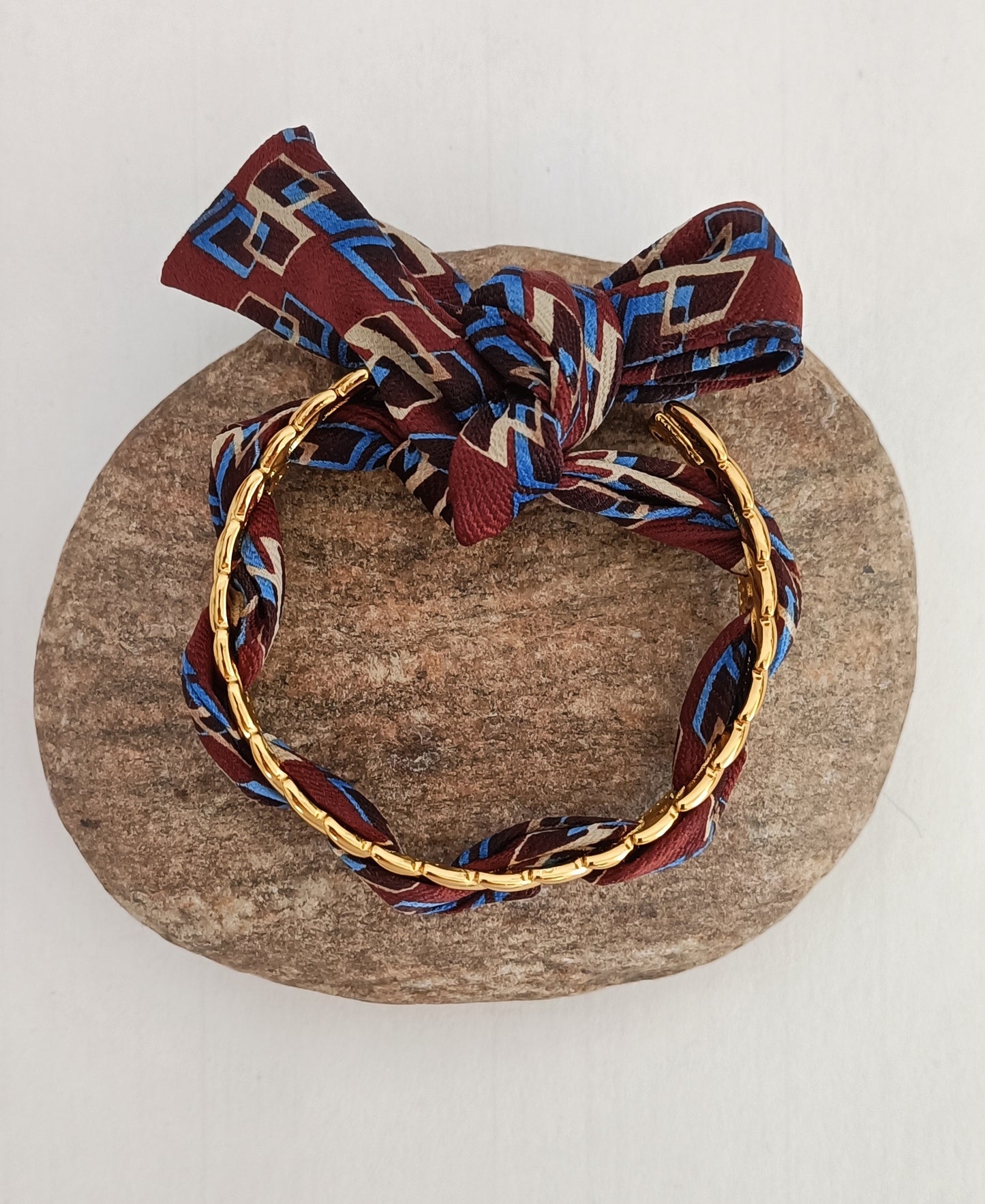 Bracelet plaqué or & son ruban soie