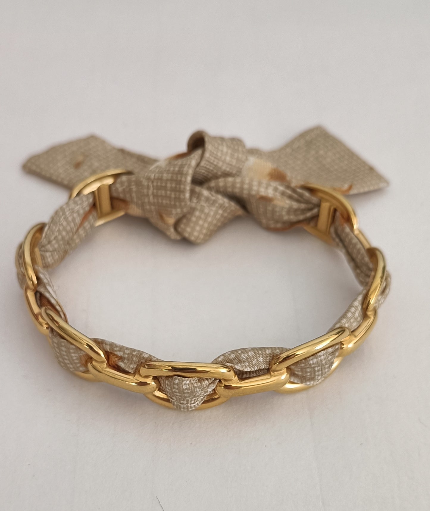 Bracelet plaqué or & son ruban soie
