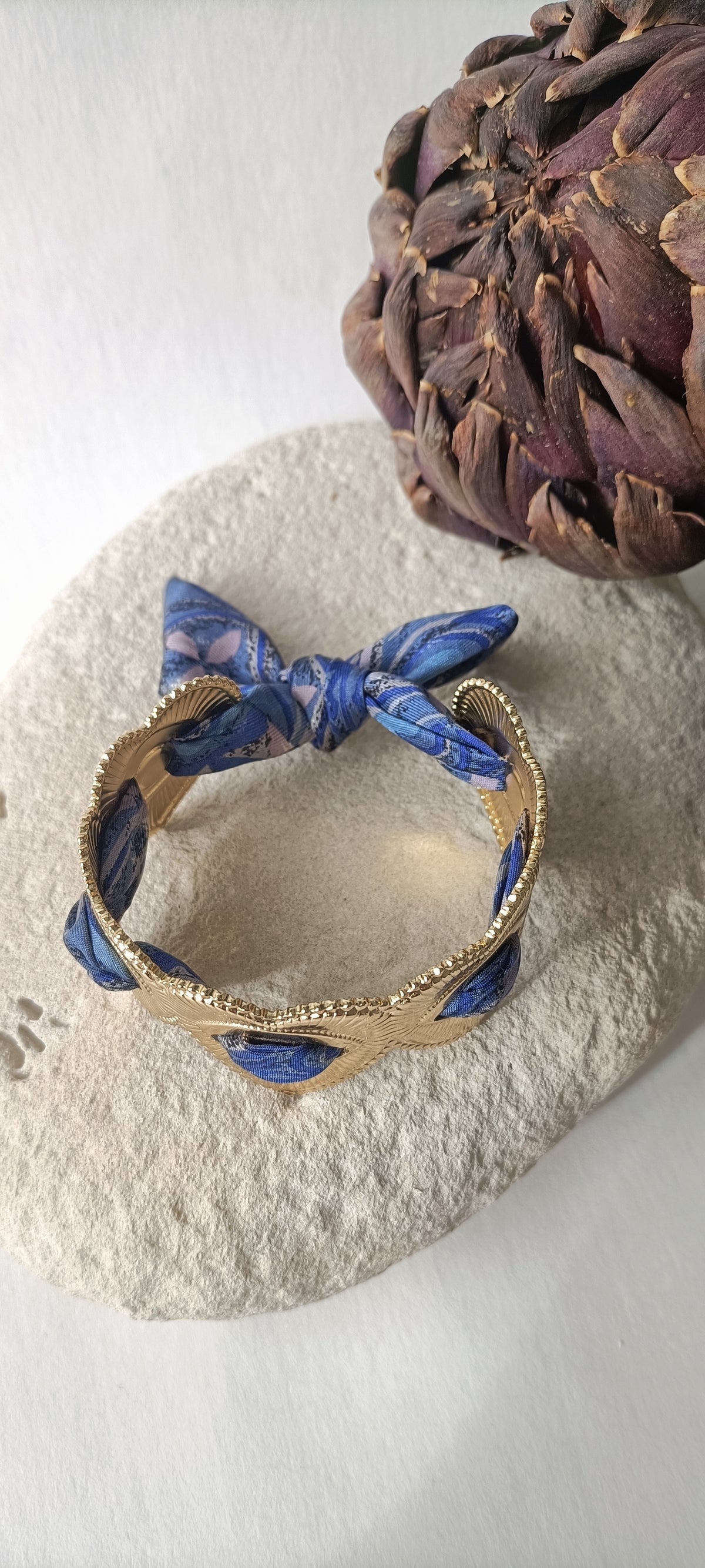 Manchette plaqué or Coeur - Soie bleue