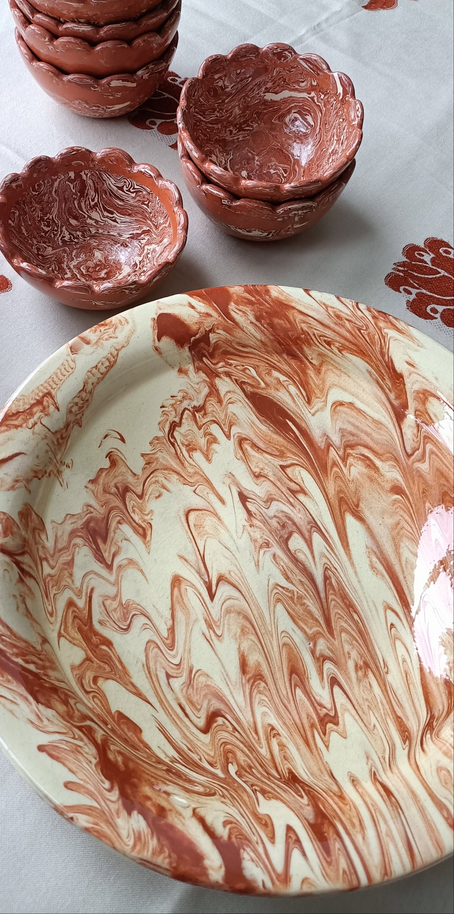 Grand plat céramique marbré