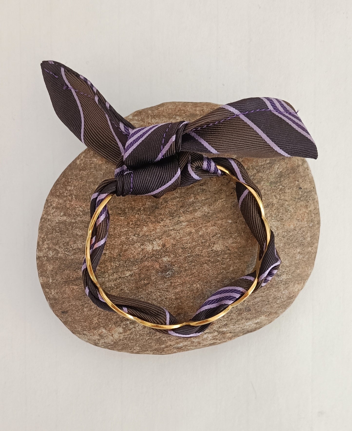 Bracelet plaqué or & son ruban soie