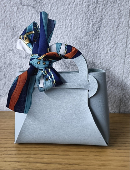 Chouchou 100% soie et médaillon plaqué or 18K