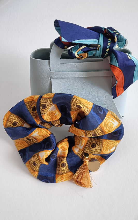 Chouchou 100% soie et médaillon plaqué or 18K