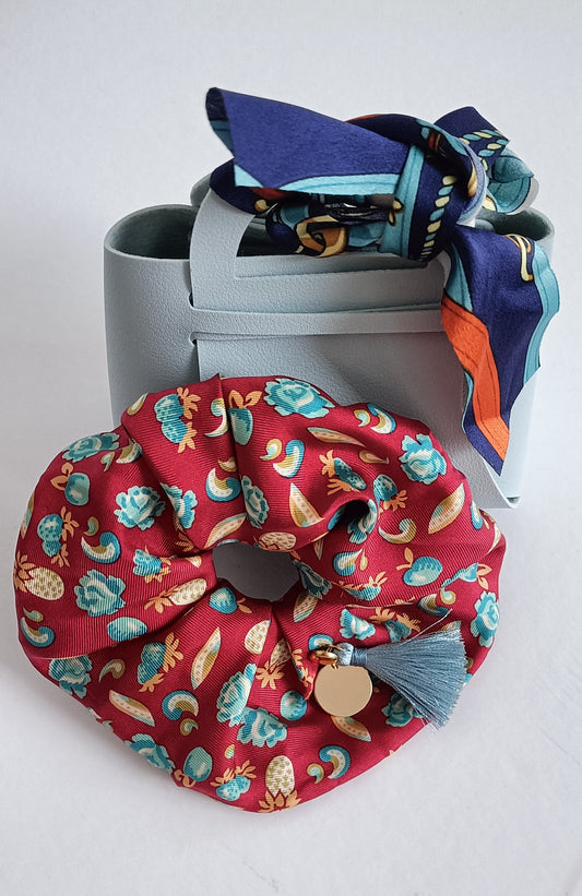 Chouchou 100% soie et médaillon plaqué or 18K