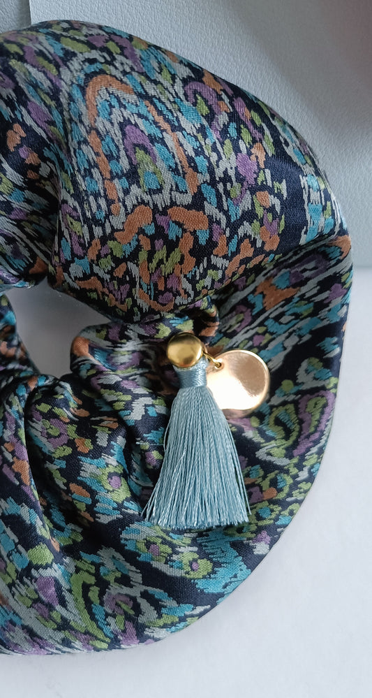 Chouchou 100% soie et médaillon plaqué or 18K