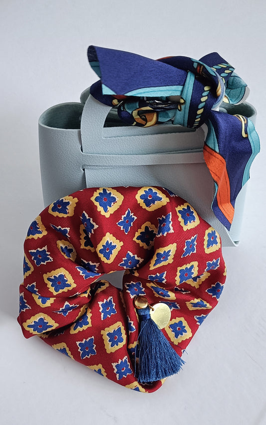 Chouchou 100% soie et médaillon plaqué or 18K