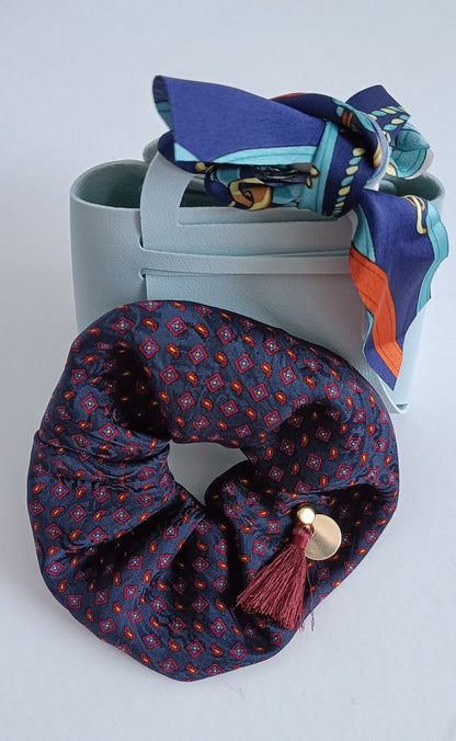 Chouchou 100% soie et médaillon plaqué or 18K