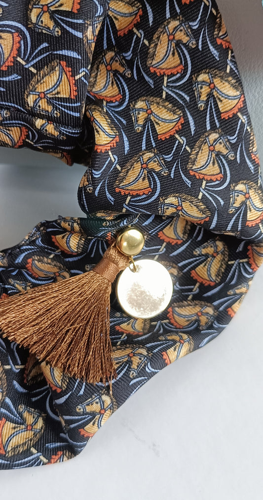 Chouchou 100% soie et médaillon plaqué or 18K