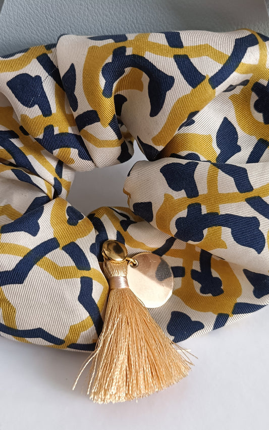 Chouchou 100% soie et médaillon plaqué or 18K