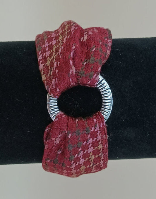 Bracelet 100% soie et son anneau design