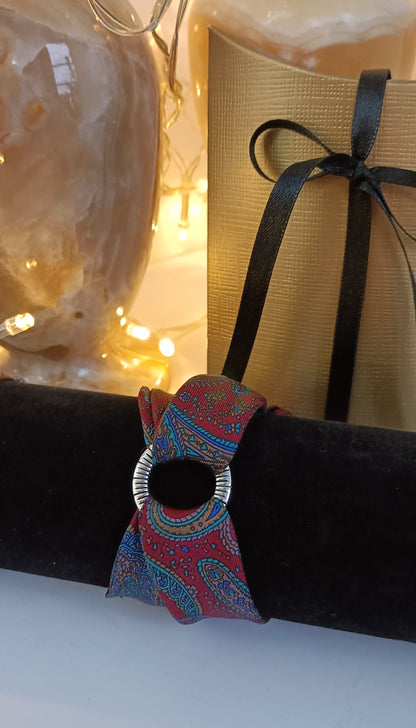 Bracelet 100% soie et son anneau design