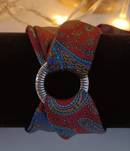 Bracelet 100% soie et son anneau design