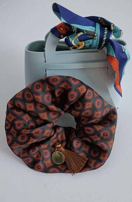 Chouchou 100% soie et médaillon plaqué or 18K