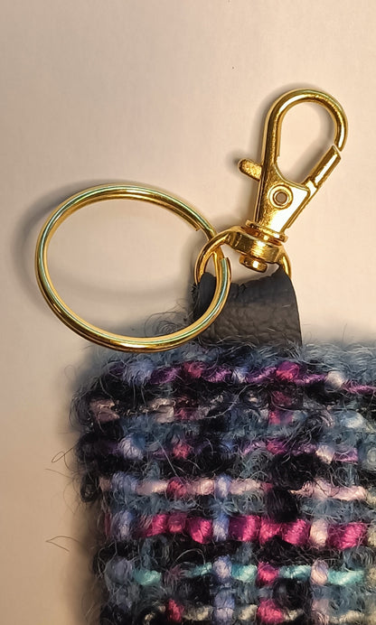 Porte-clés en tweed, cuir et sa perle de culture fantaisie