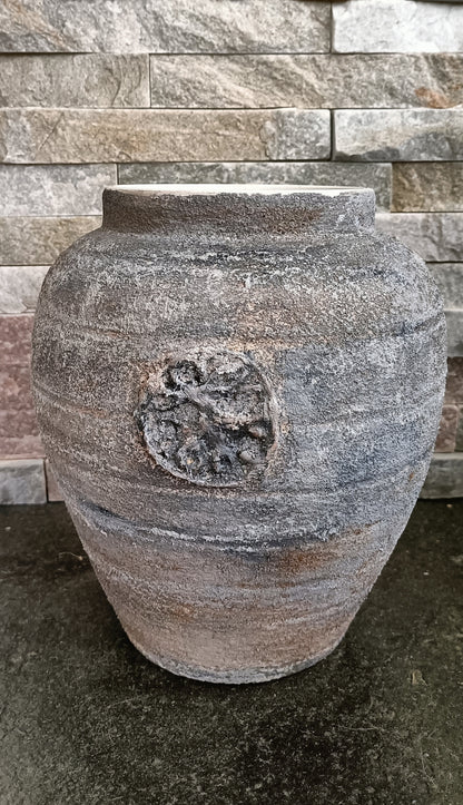 Vase Dionysos céramique aspect antique