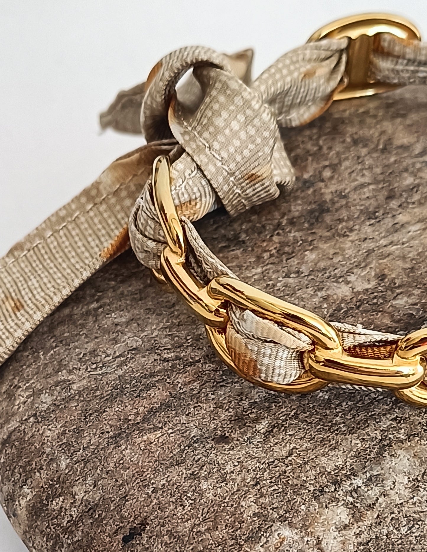 Bracelet plaqué or & son ruban soie
