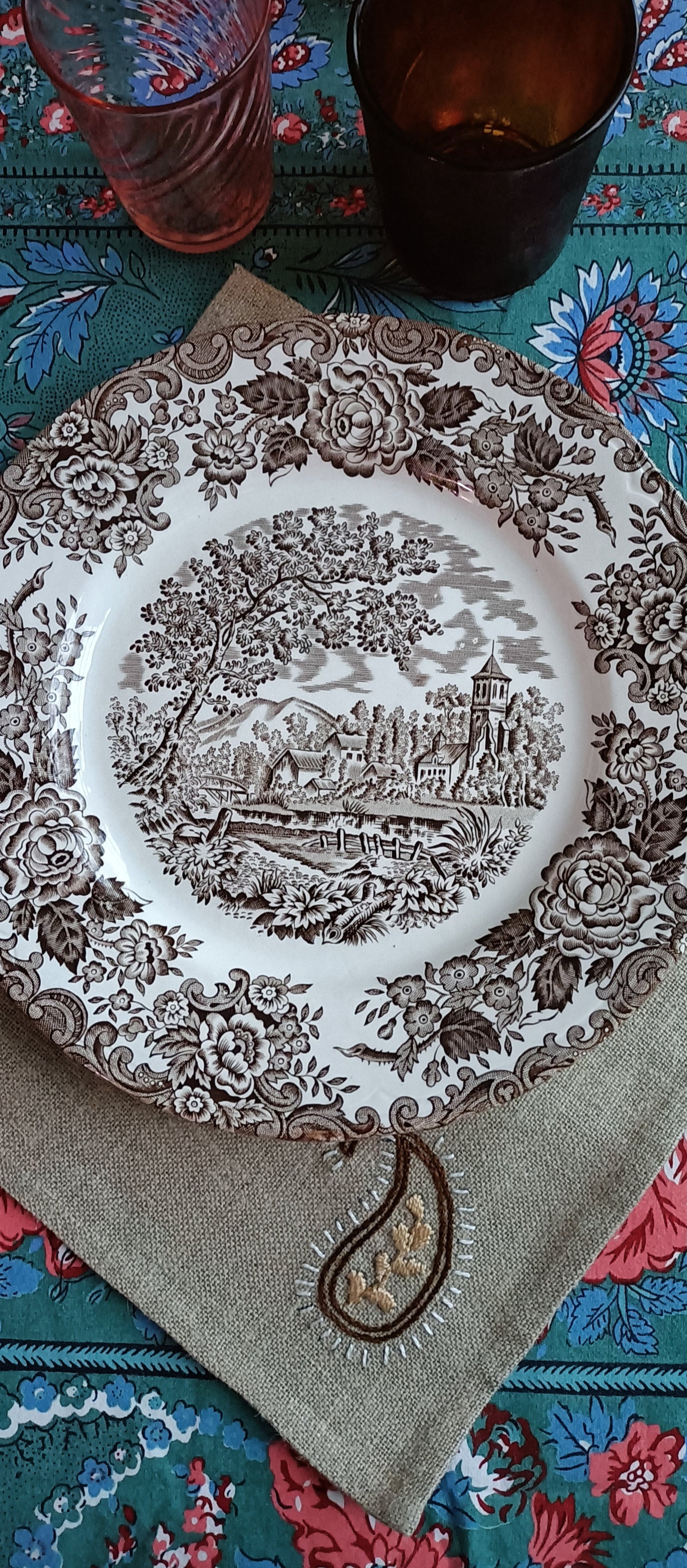 Set de 4 serviettes motif "Cachemire" en lin brodé