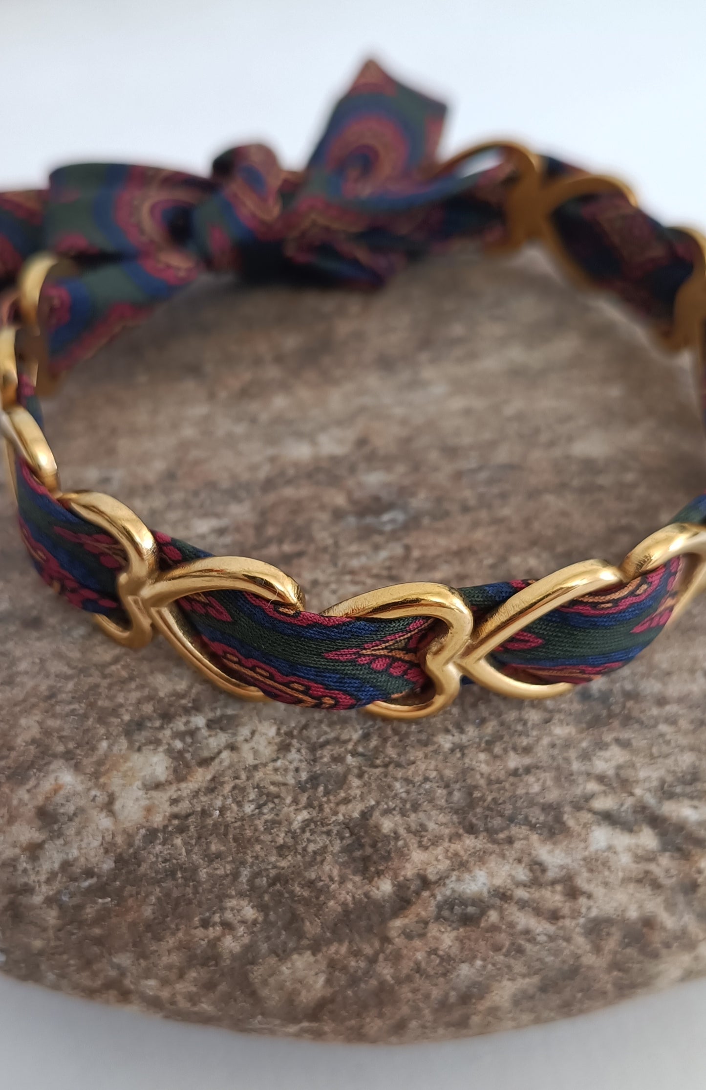 Bracelet plaqué or coeur & son ruban soie