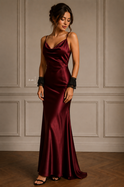 Manchette en dentelle et perles