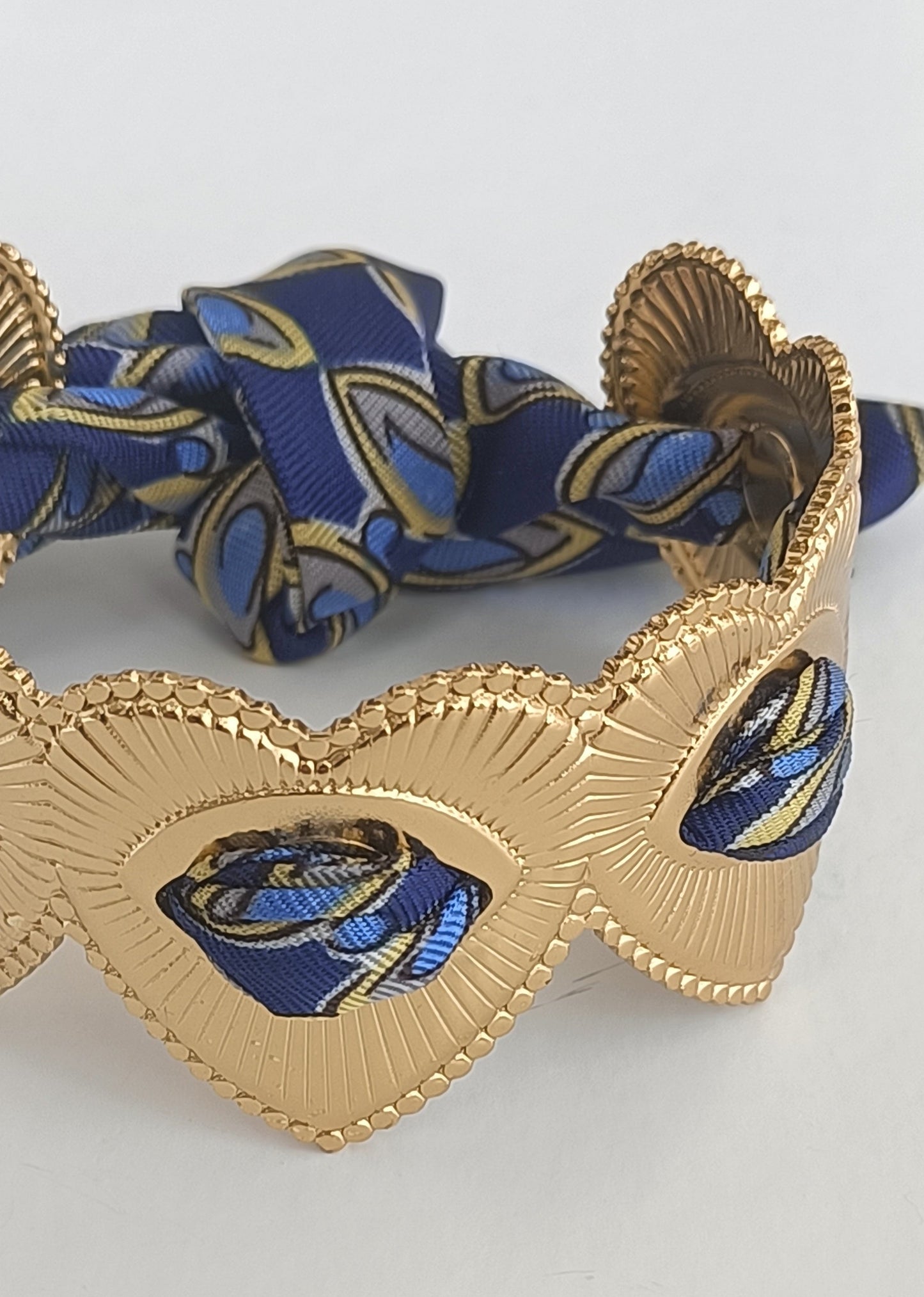 Manchette coeur GM plaqué or 18K - Ruban 100% soie