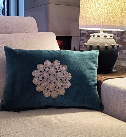 Housse de coussin velours bleu et broderie - Grand modèle