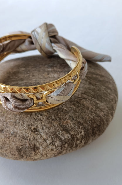 Bracelet plaqué or & son ruban soie