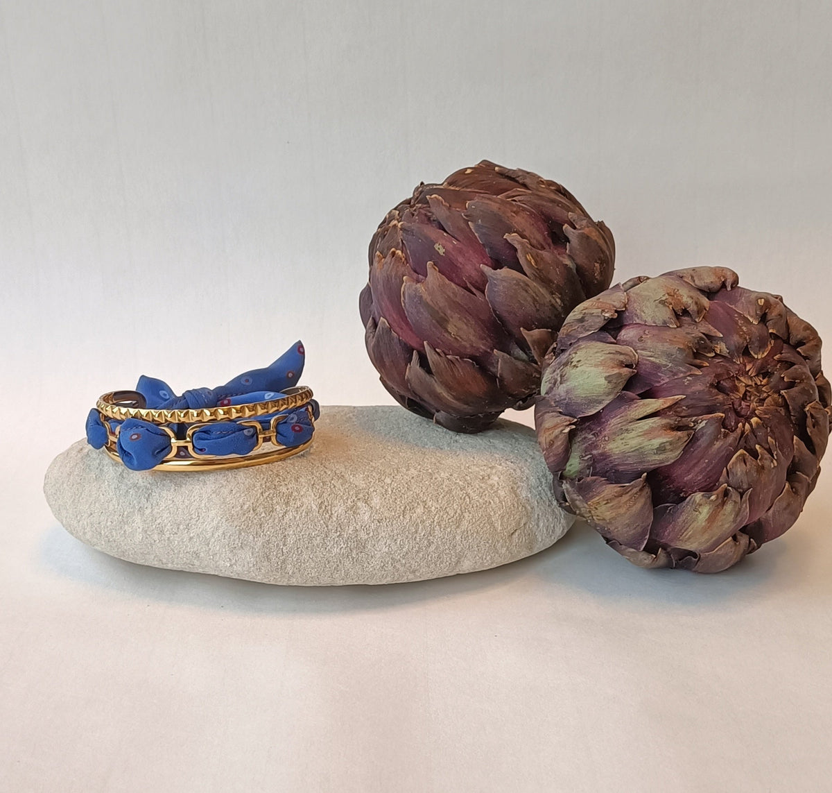 Bracelet plaqué or Iconique & soie bleue