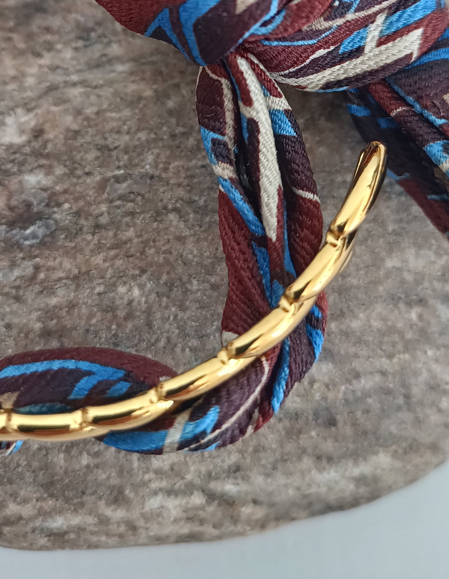 Bracelet plaqué or & son ruban soie