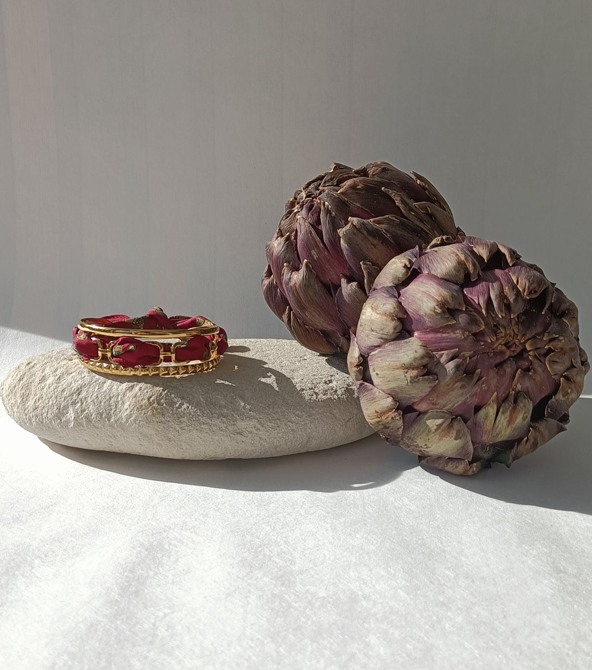 Bracelet plaqué or Iconique & soie bordeaux