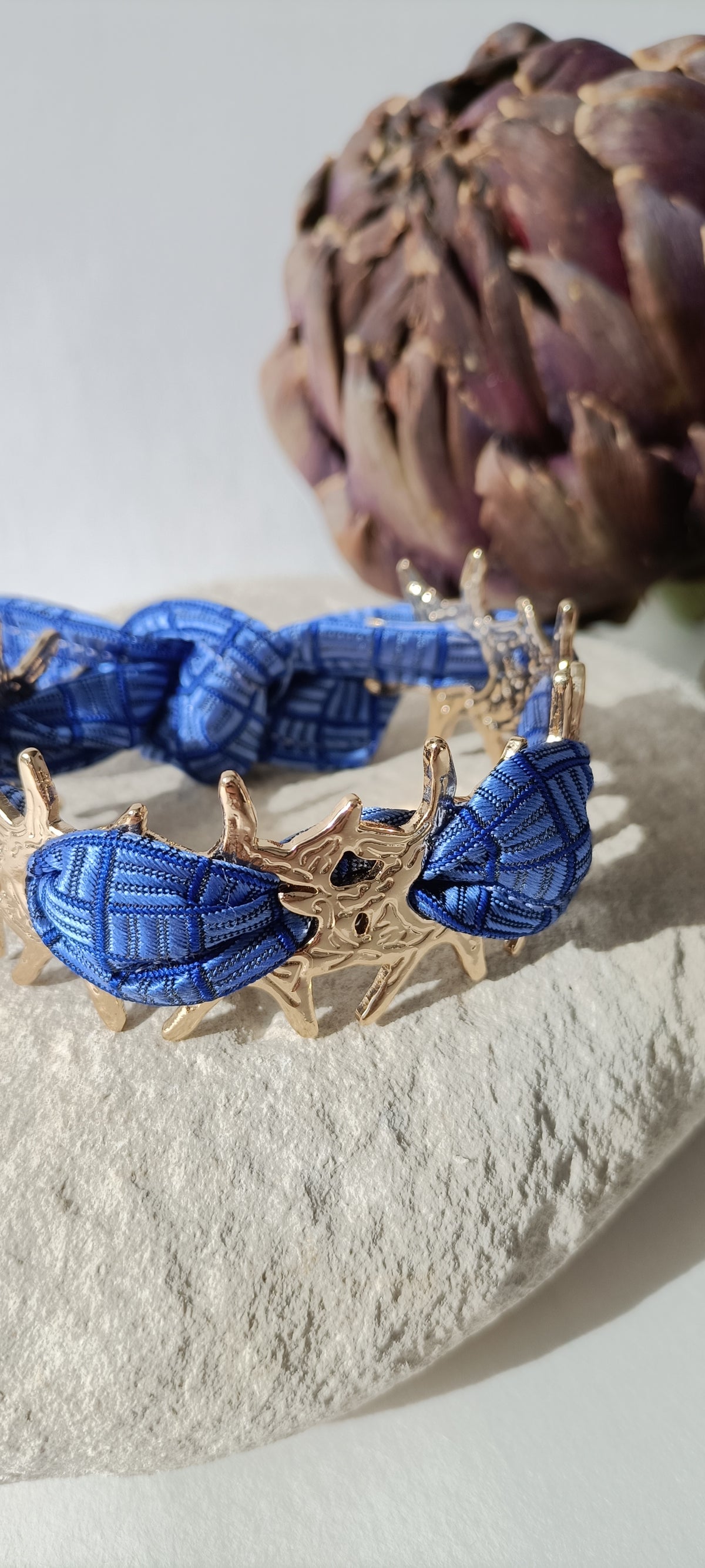 Bracelet plaqué or Corail & soie  bleue