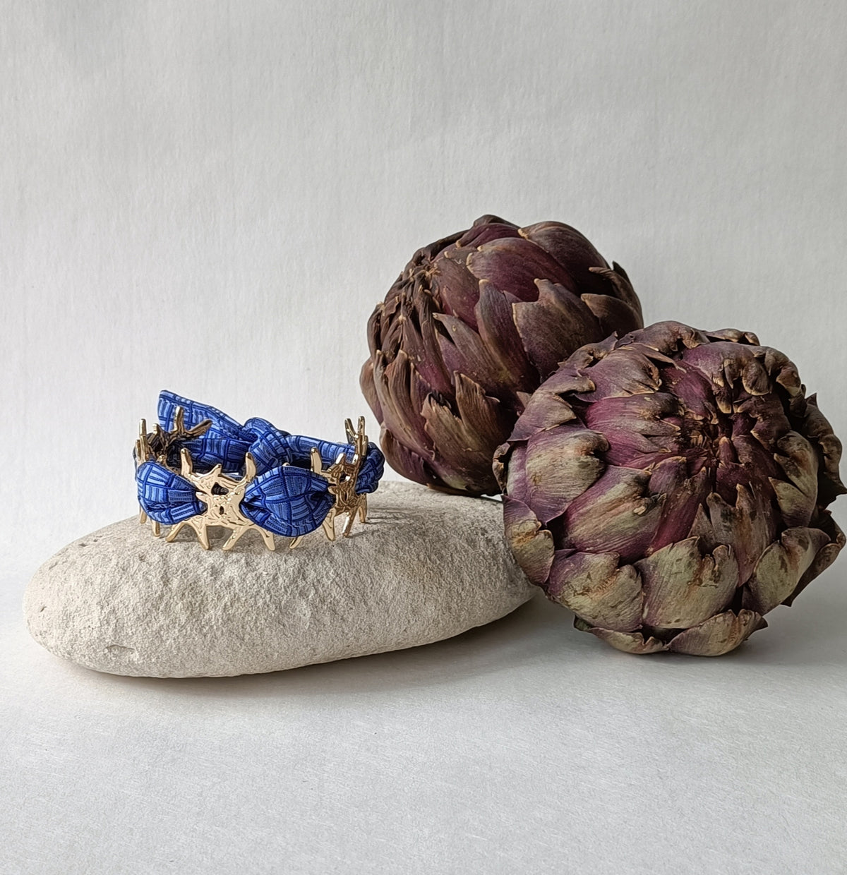 Bracelet plaqué or Corail & soie  bleue