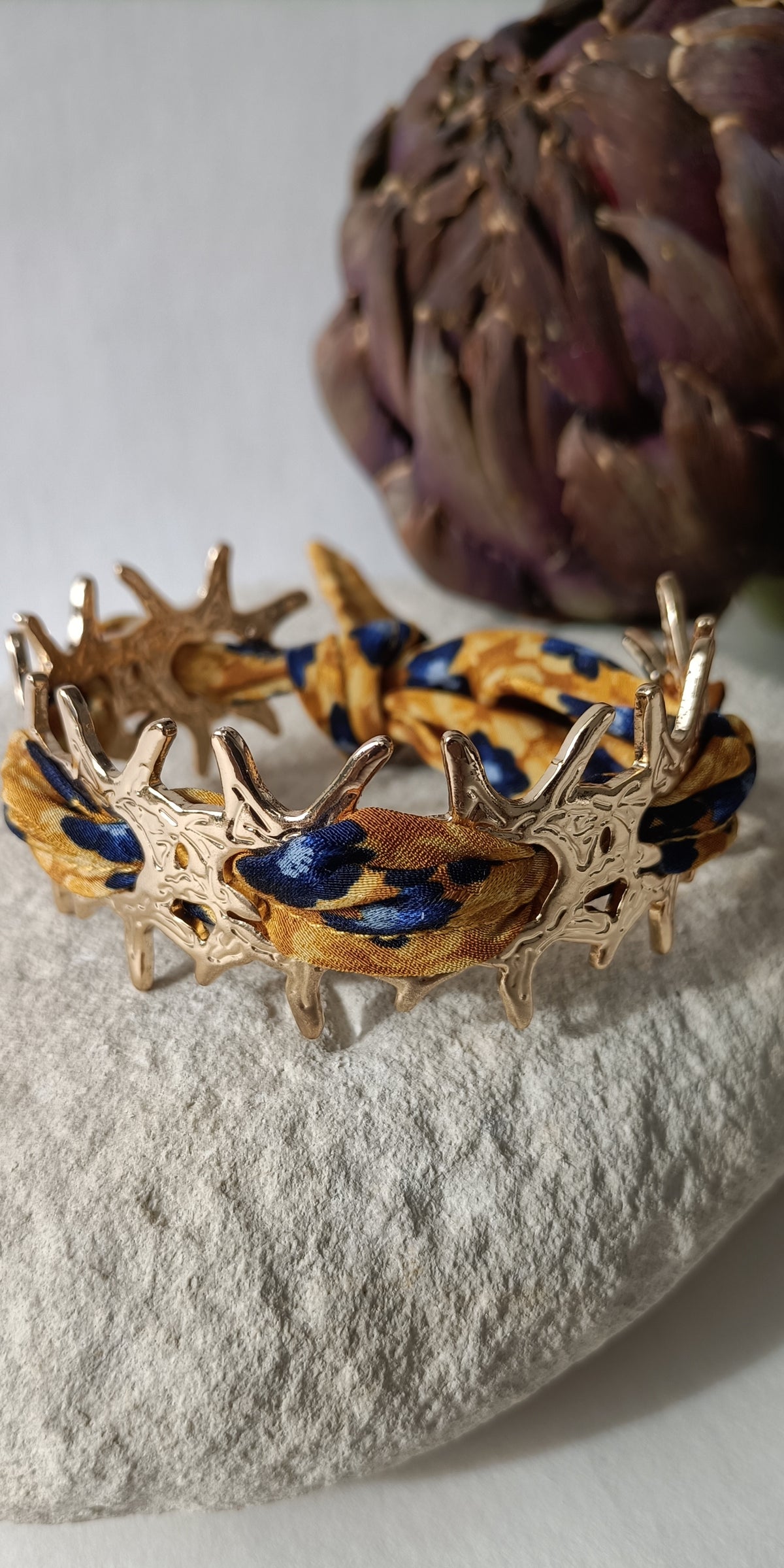 Bracelet plaqué or Corail & soie  jaune/bleue