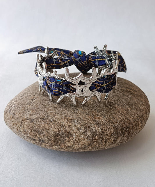 Bracelet corail argenté & son ruban soie