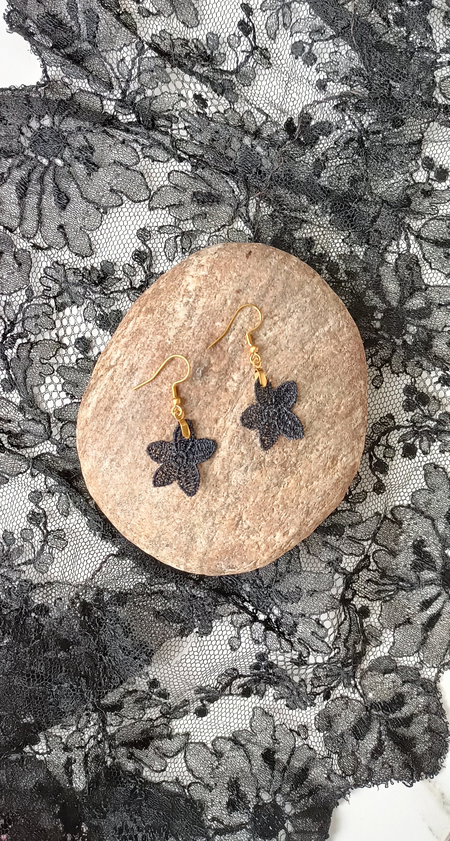 Boucles d'oreilles bohème dentelle ancienne